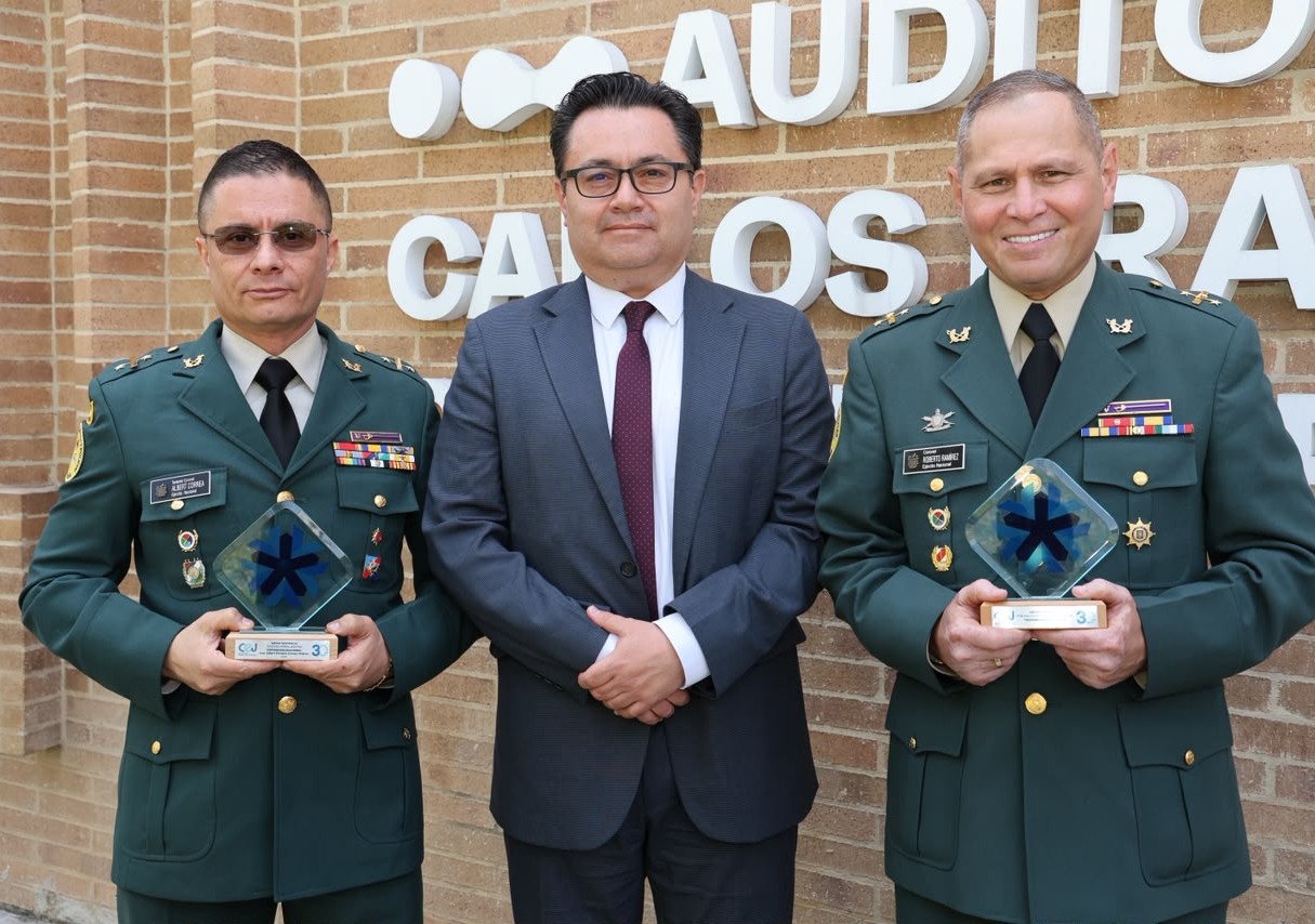 Foto premios a Mejor Sentencia de Tribunal y Juzgado