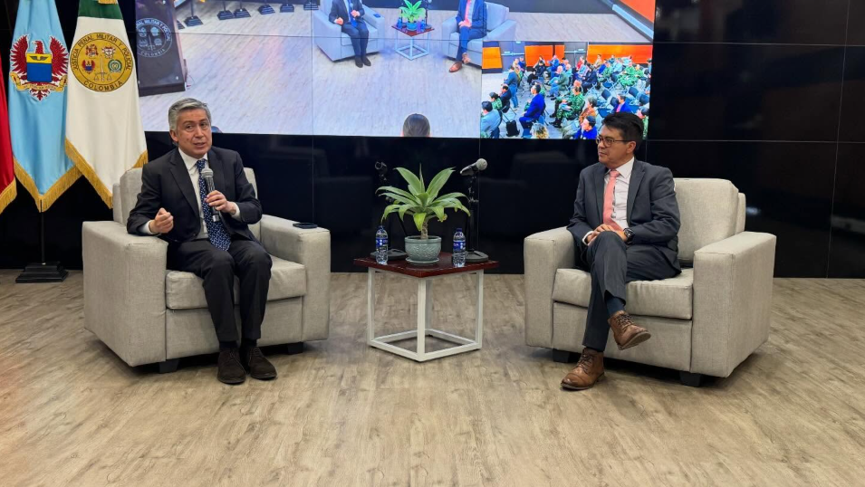 director de la JPMP con el director de la Corporación Excelencia en la Justicia,