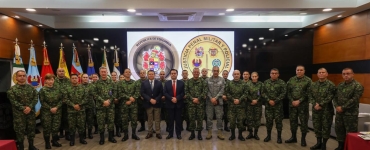 funcionarios de la JPMP y del EJC