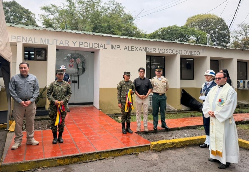Foto acto protocolario de inauguración del Palacio en Apiay