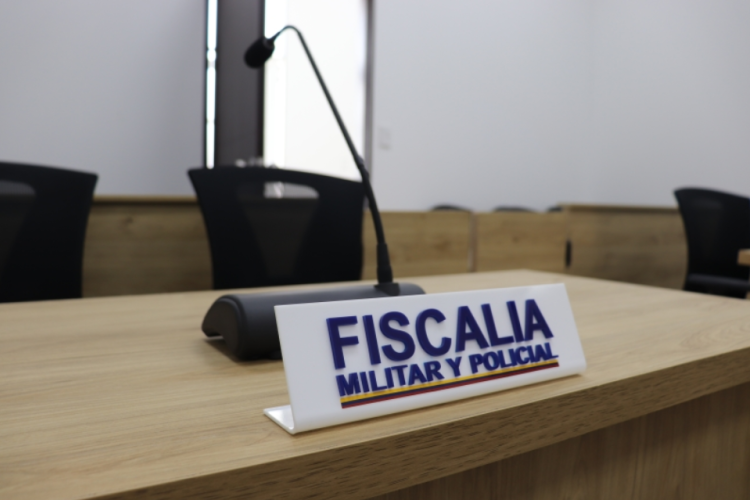 Imagen de una sala de una sala de audiencias