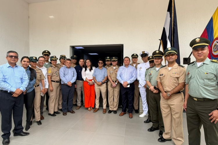 Foto funcionarios de la JPMP, autoridades locales y regionales en la inauguración de la sede judicial en Cúcuta